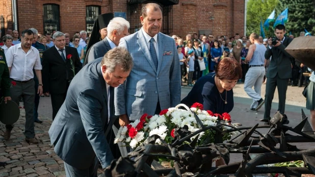 Александр Романенко, Сергей Завалихин и Людмила Зубович.