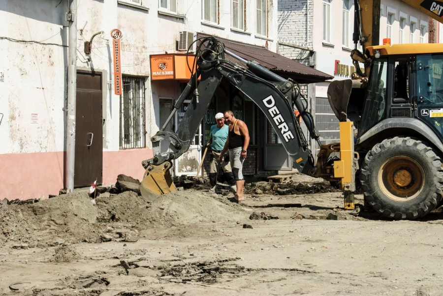 Ремонт улицы Льва Толстого в Барнауле. 3 августа 2017 года.