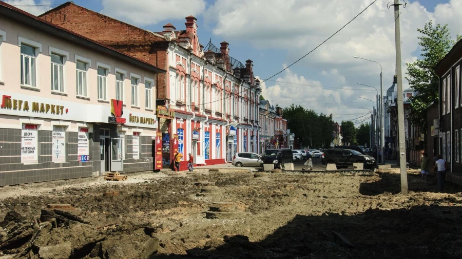 Ремонт улицы Льва Толстого в Барнауле. 3 августа 2017 года.