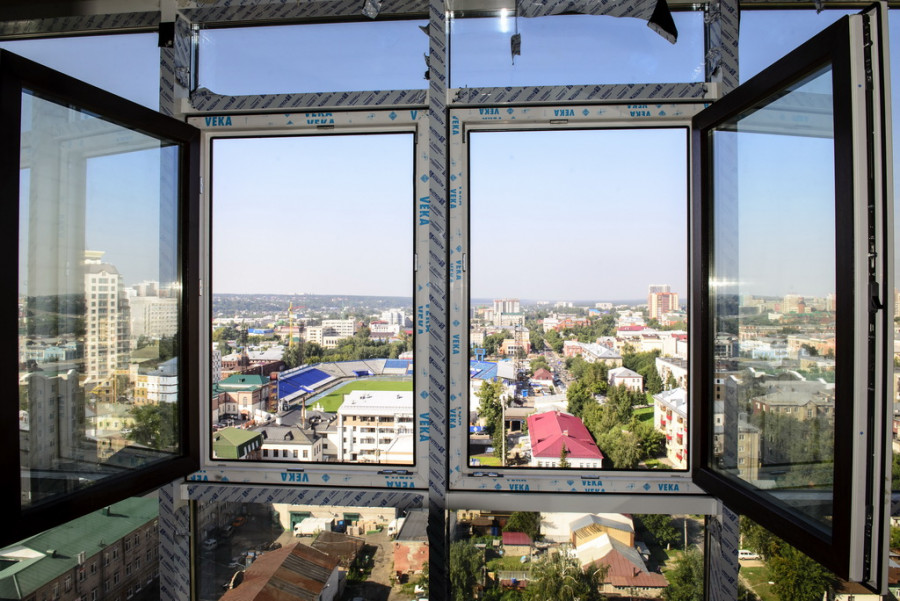 Фотофакты. Как работают люди, прорубающие окно в Барнаул будущего.