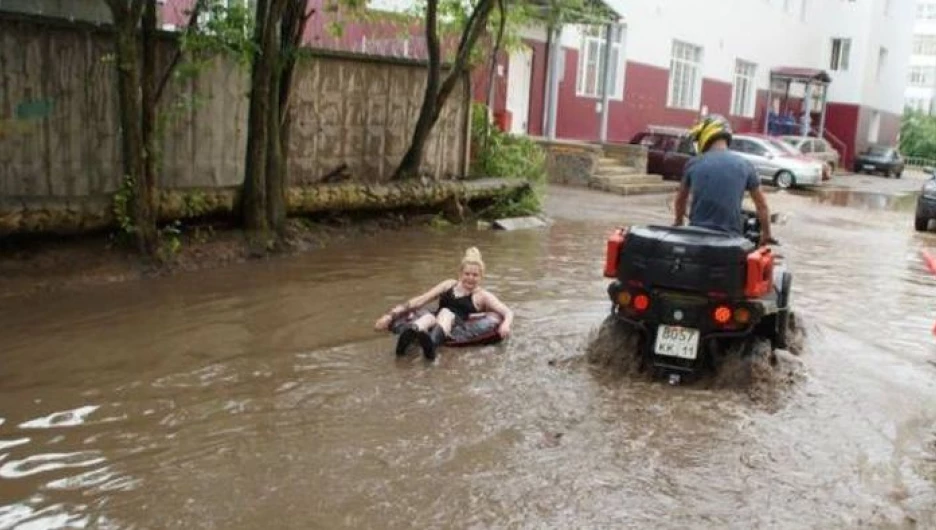 Удивительные девушки.