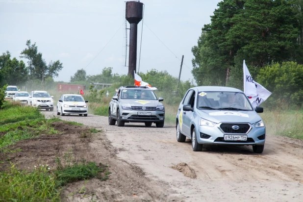 На Алтае три дня проходил автопробег "Дорогу молоку!" 