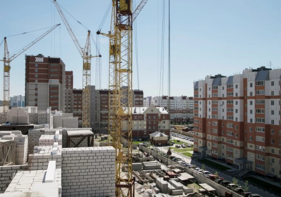 "Жилищная инициатива" подводит итоги в профессиональный праздник — День строителя.