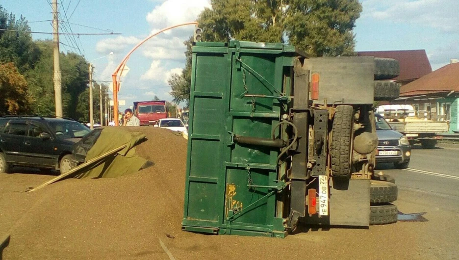 ДТП на Горе с участием грузовика.