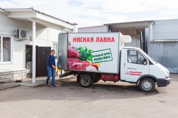 Барнаульский пищевик вакансии. Альтаир-Агро/Барнаульский Пищевик. Рекламные щиты свинокомплекса Уральский. Назарово ГК Пищевик. Тир Пищевик в Мариинск.