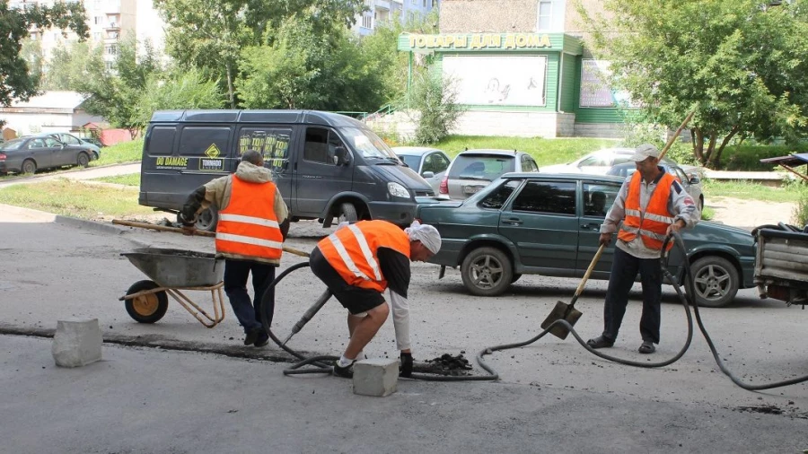 Благоустройство двора в Барнауле