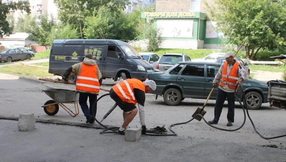 Благоустройство двора в Барнауле