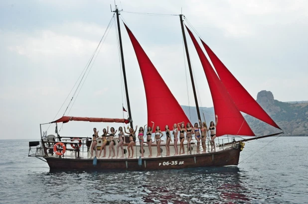 На конкурсе красоты "Жемчужина Черного моря-2017" в Севастополе.