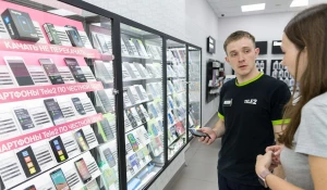 Tele2 приглашает барнаульцев в новые салоны связи.