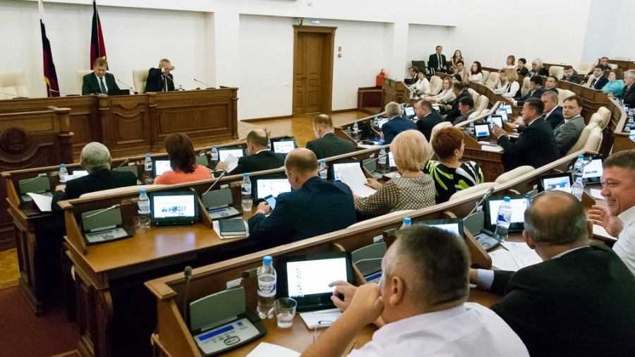 Сессия депутатов АКЗС, 31 августа 2017.