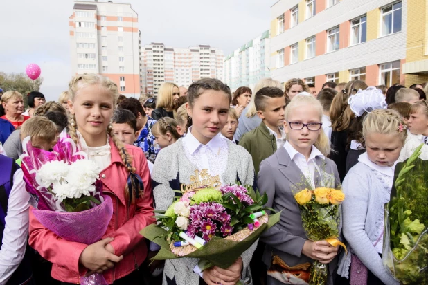 "Жилищная инициатива" построила "супершколу".