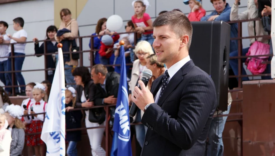 "Алтай-Кокс" поздравил первоклассников Заринска с началом учебного года.