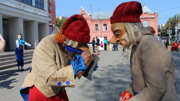 Открытие сезона в театре кукол "Сказка".