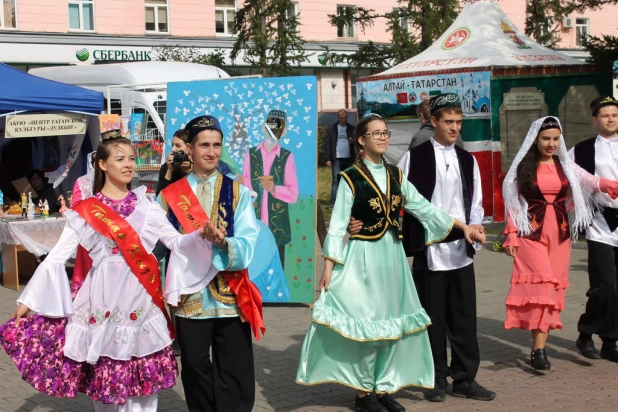 Фестиваль национальных культур в Барнауле.