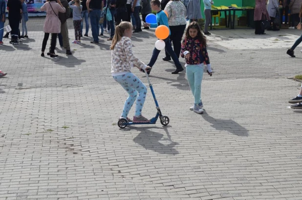 Фестиваль танцев в Барнауле.