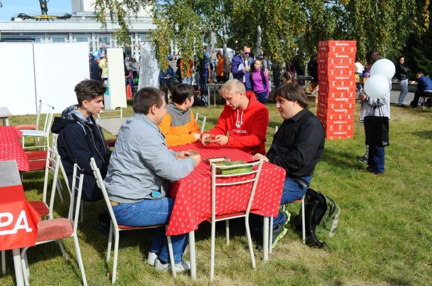 Большая городская игротека прошла на площади Сахарова.