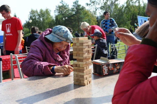 Большая городская игротека прошла на площади Сахарова.