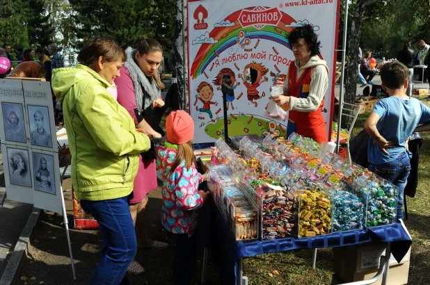 Большая городская игротека прошла на площади Сахарова.