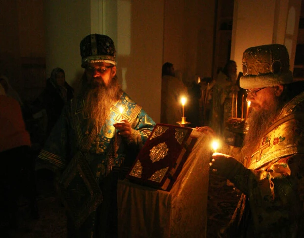 Всеношное бдение в старообрядческом храме Покрова Богродицы. Барнаул, 23 сентября 2017 года.