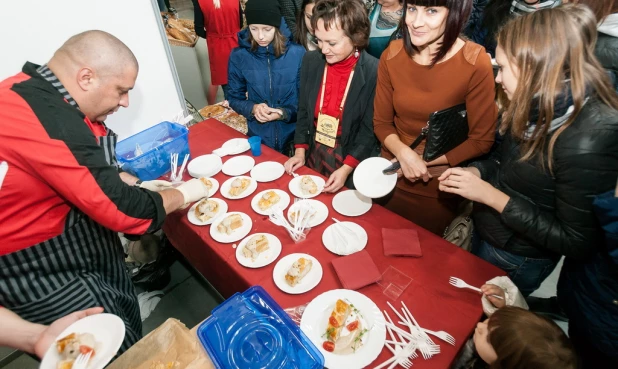 В Барнауле открылась выставка "Пекарь и кондитер". 28 сентября 2017 года.