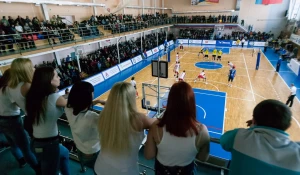 Болельщики волейбольного клуба "Университет" 