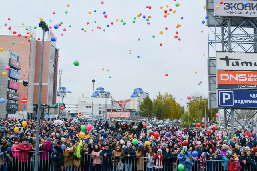 ТРЦ &quot;Весна&quot; с размахом отметил свое 6-летие. 1 октября 2017 года.