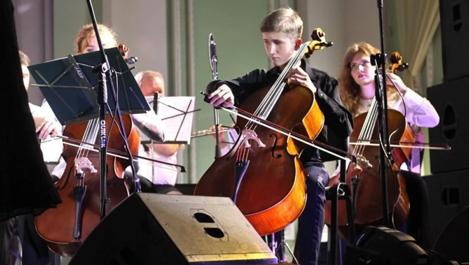 Концертный зал Алтайского государственного института.