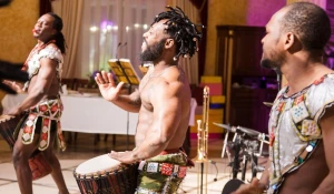 Русско-африканский танцевальный марафон.