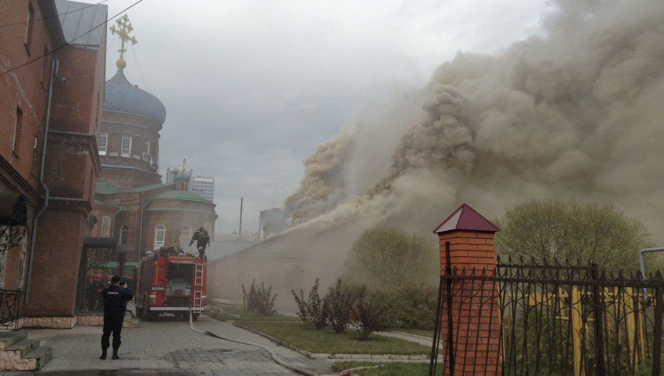 Пожар на территории Покровского собора.
