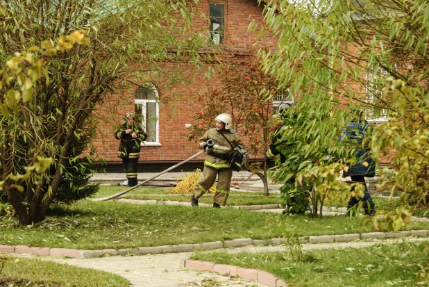 Пожар на территории Покровского собора.