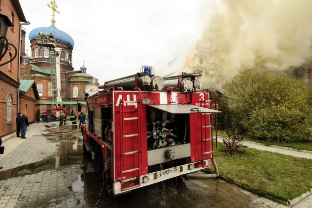 Пожар на территории Покровского собора.