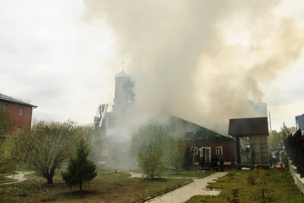 Пожар на территории Покровского собора.