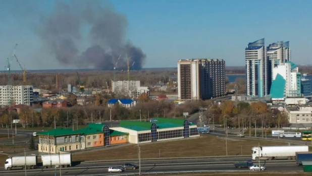 Пожар за Барнаулом.