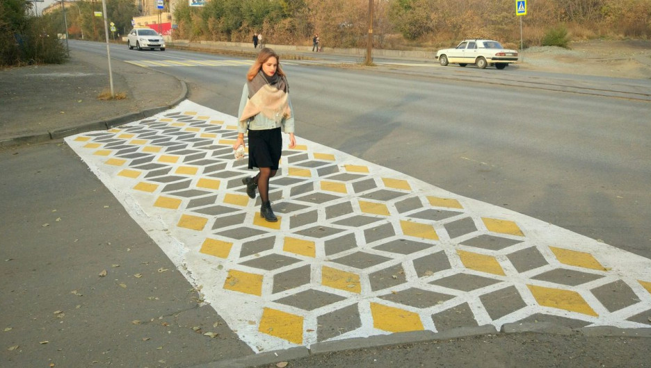 В Челябинске появился необычный пешеходный переход.