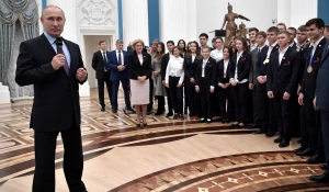 Владимир Путин на встрече с членами национальной сборной WorldSkills-Russia.