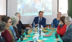 В "Алтайэнерго" завершается месячник пожилого человека.