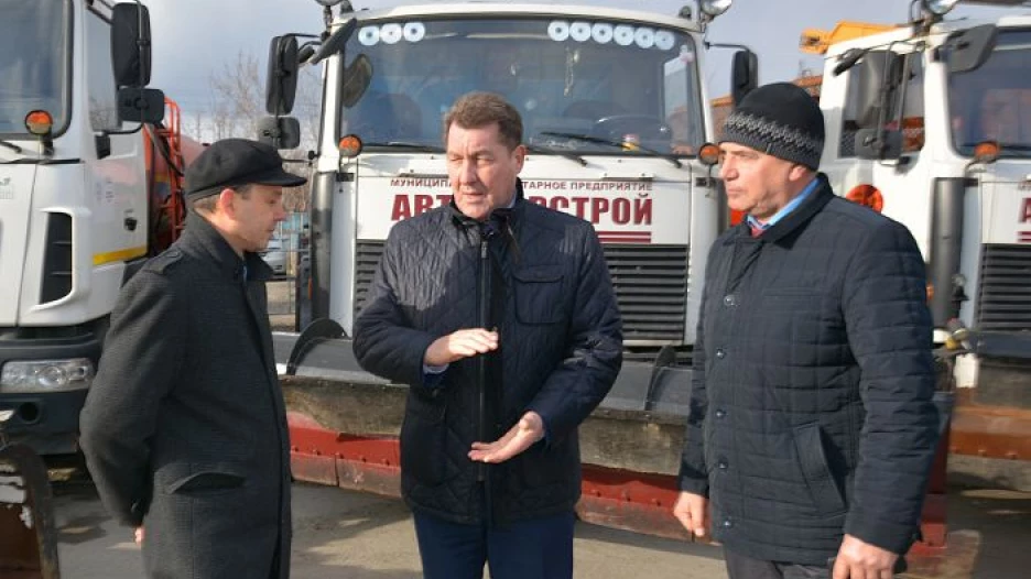 Сергей Дугин проинспектировал готовность коммунальщикам к работам по уборке снега. 26 октября 2017 года.