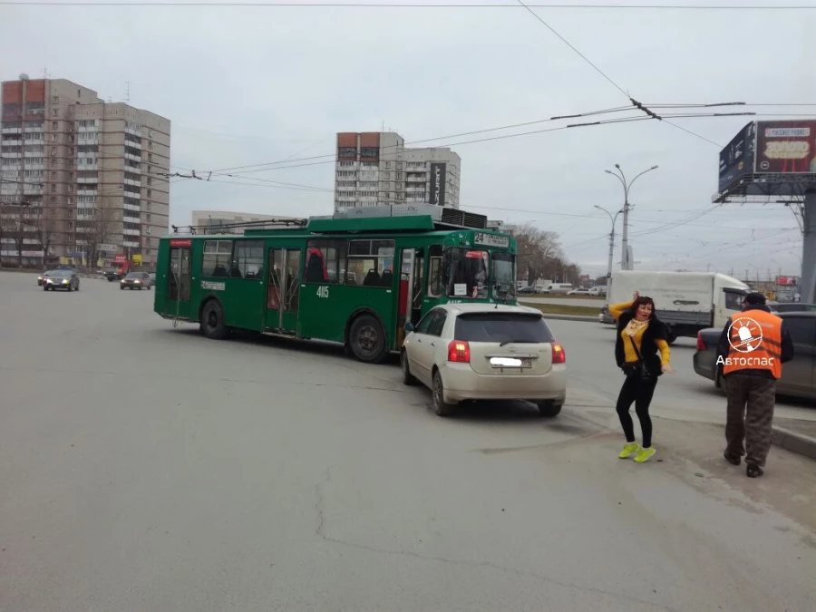 Новосибирская кондукторша позирует фотографу из автоспаса.