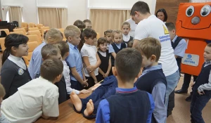 Барнаульские школьники узнали, как безопасно "дружить" с электричеством.