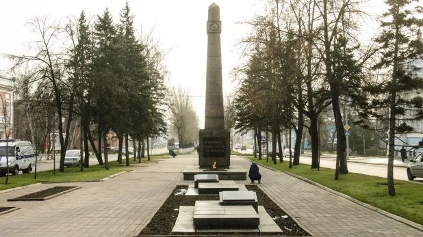 Мемориальный комплекс на проспекте Ленина в Барнауле.