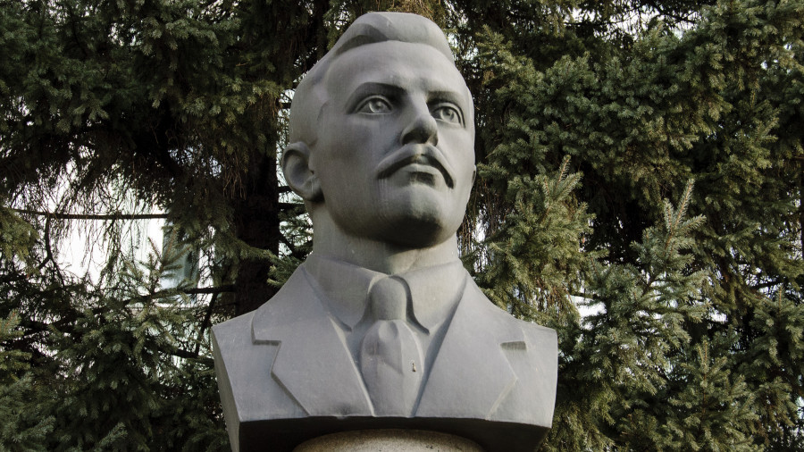 Памятник Ивану Присягину в Барнауле.