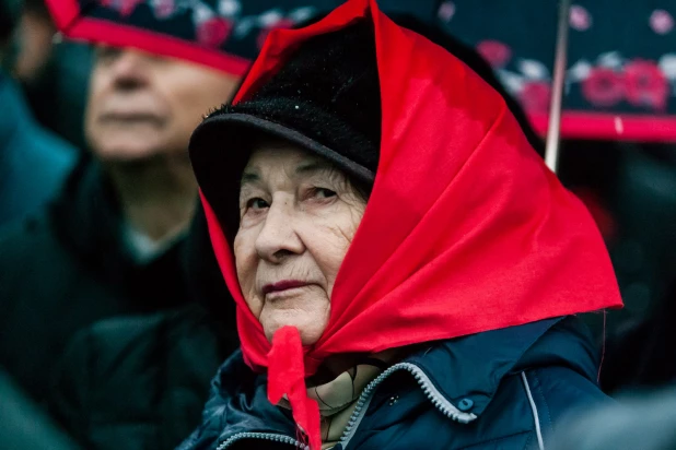 Шествие и митинг барнаульских коммунистов  7 ноября 2017 года.