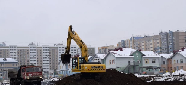 В Барнауле начали строить школу в районе новостроек.