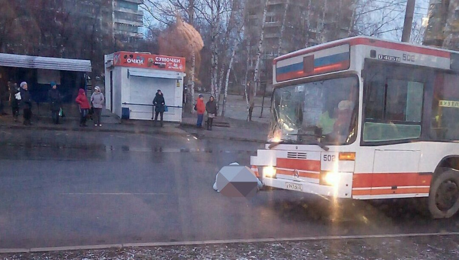 В ДТП на улице Малахова погиб пешеход. Барнаул, 10 ноября 2017 года.