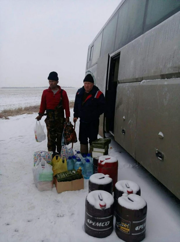 Помогли водителям.