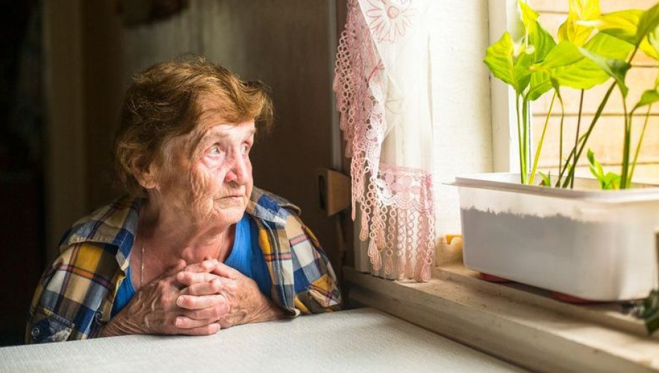 В Рубцовске мошенники испугали пенсионерку и дистанционно украли у нее около 300 тыс. рублей