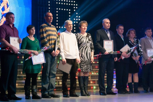 Городской праздник труда во Дворце культуры Барнаула.