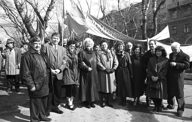 1999 год, первомайская демонстрация в Барнауле.