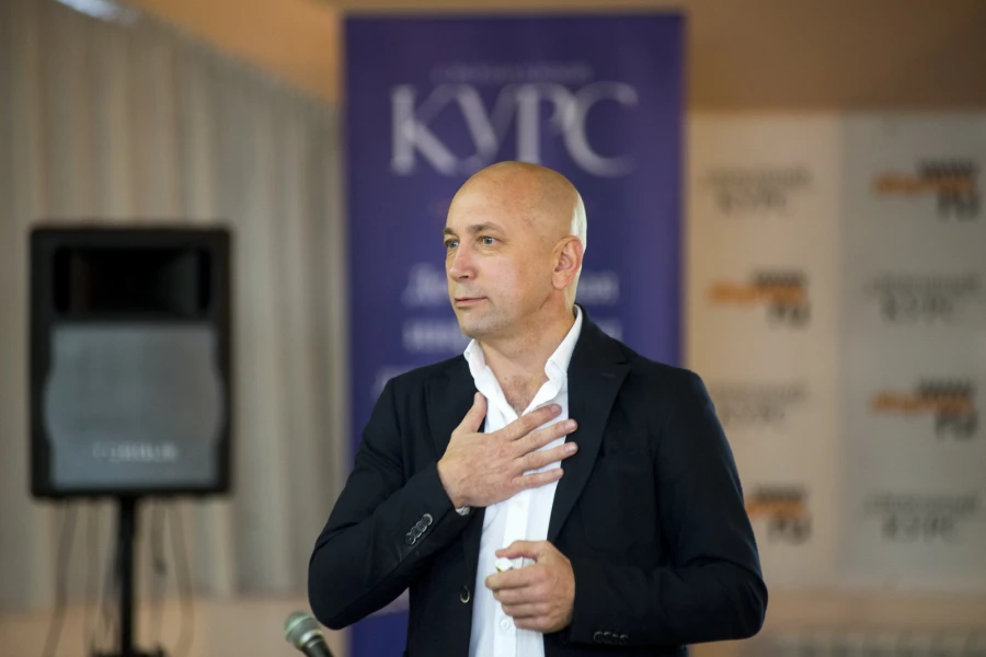 Владислав Никитенко.