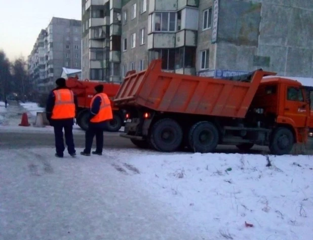 Прорыв водопровода.